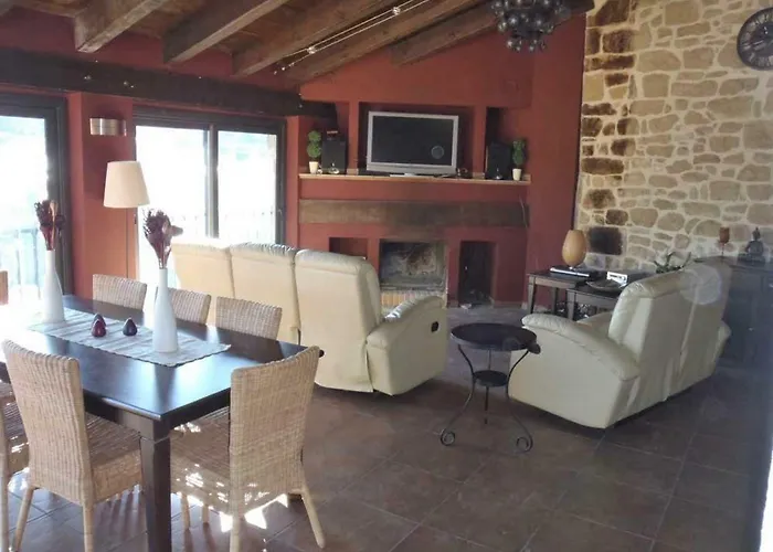 Semesterbostad Casa Arens *